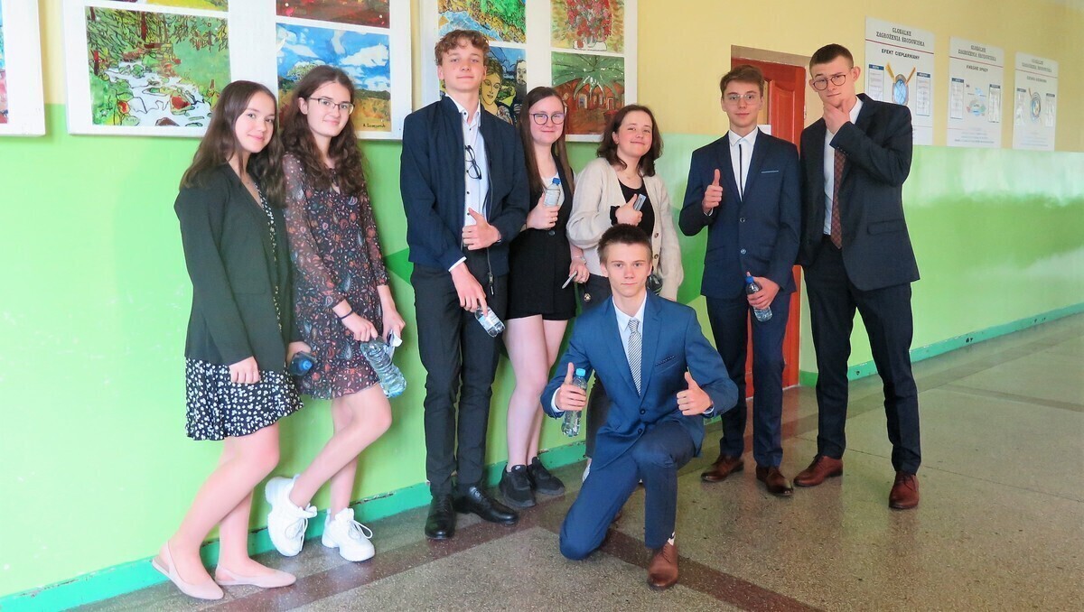 Za ósmoklasistami już język polski i matematyka