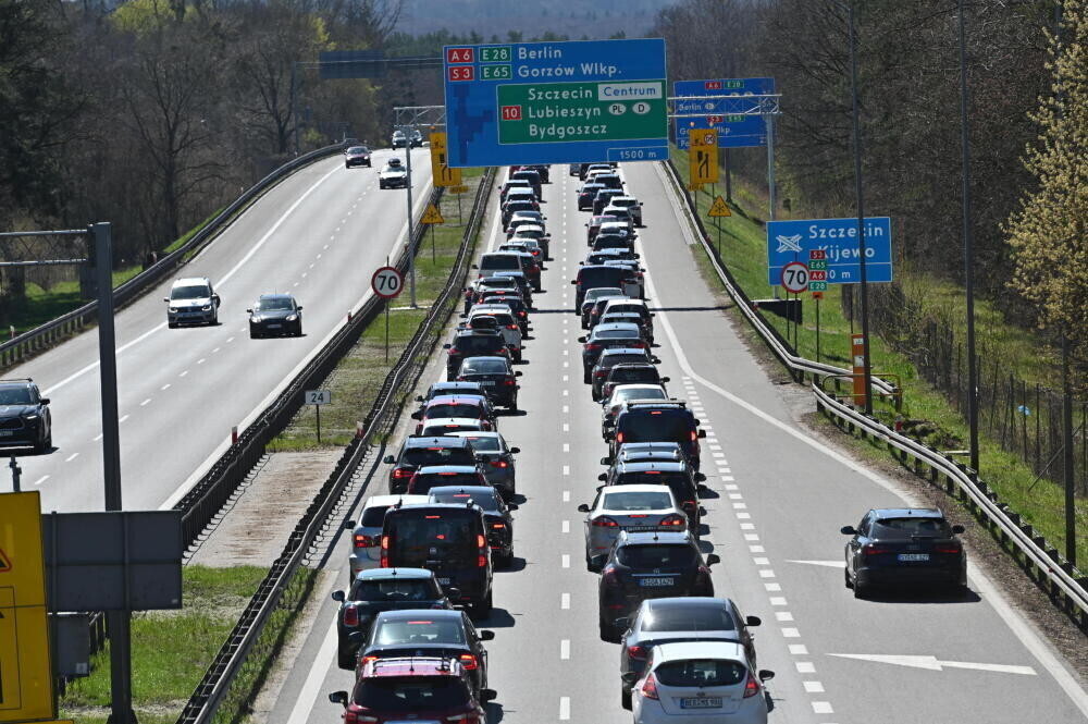 Eksperci producenci gotowi na zakaz sprzedaży aut spalinowych od 2035 r. infrastruktura nie