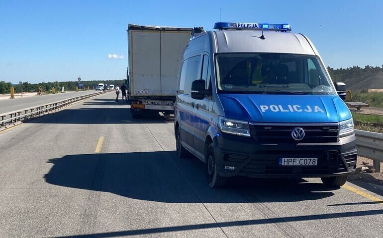 Zderzenie trzech ciężarówek na A1