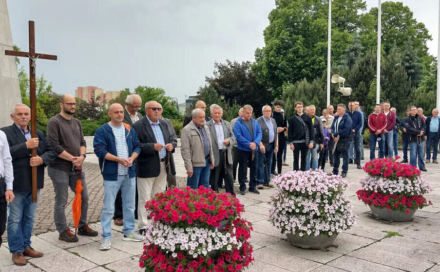 Po raz 40 spotkają się na modlitwie różańcowej