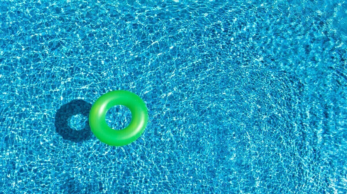 Jaką pokrywę na basen stelażowy wybrać Sprawdzamy