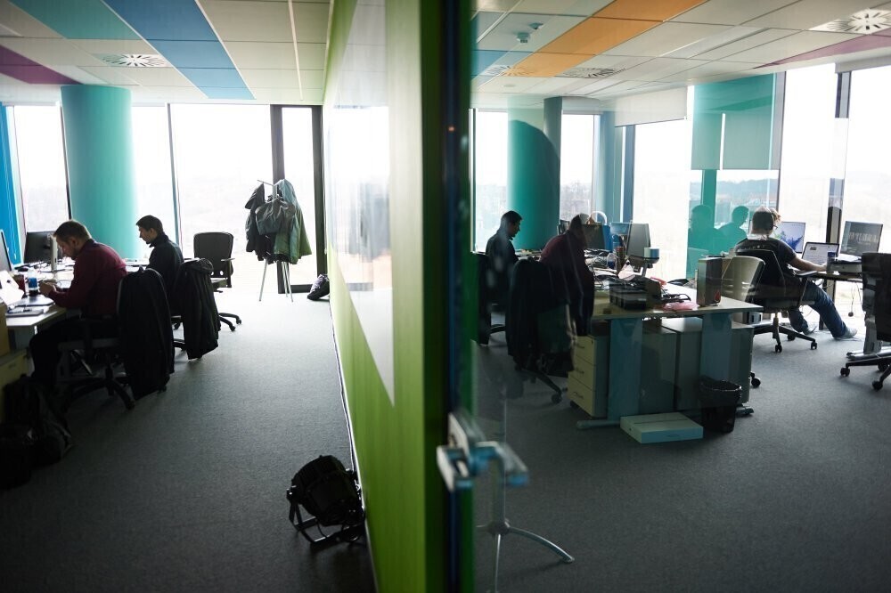 Badanie 23 pracowników ma symptomy wypalenia zawodowego