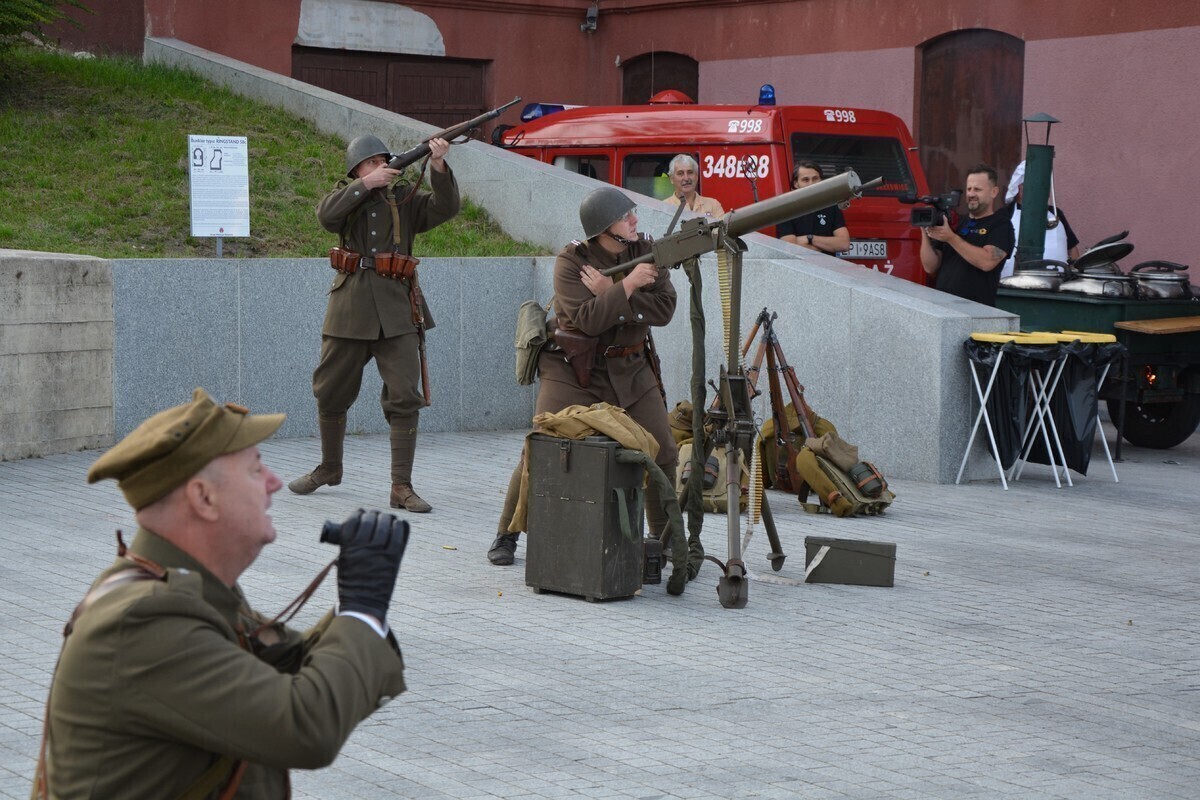 Sulejów pamięta o pomordowanych zdjęcia