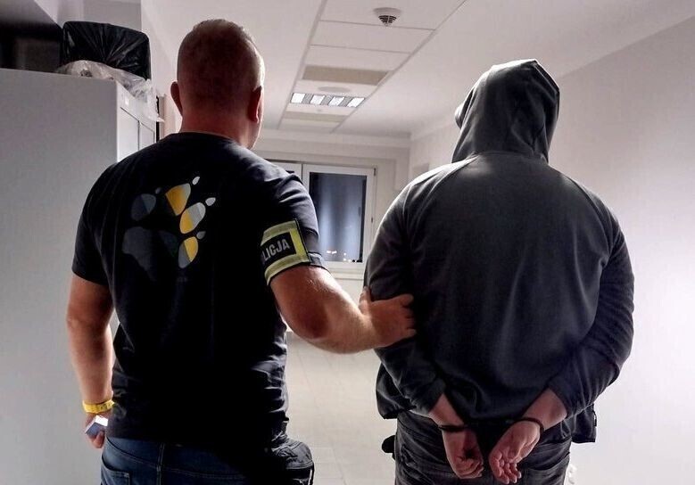 Chciał okraść stację paliw. Właściciel spłoszył napastnika dzięki... gaśnicy