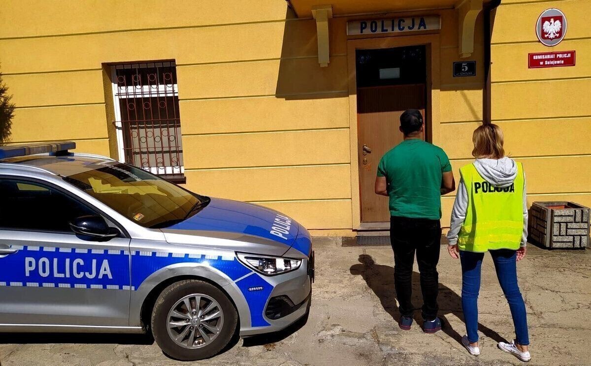 Ukradł laptopa i ukrył się wśród wczasowiczów