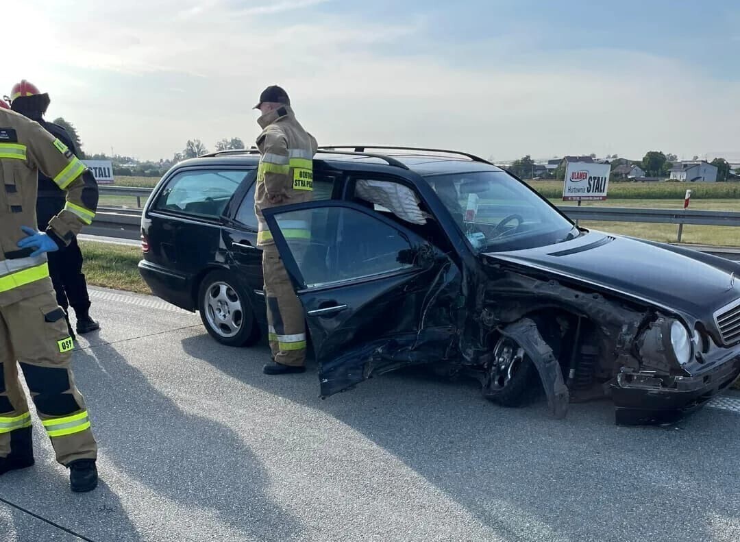 Pięć samochodów zderzyło się na S8