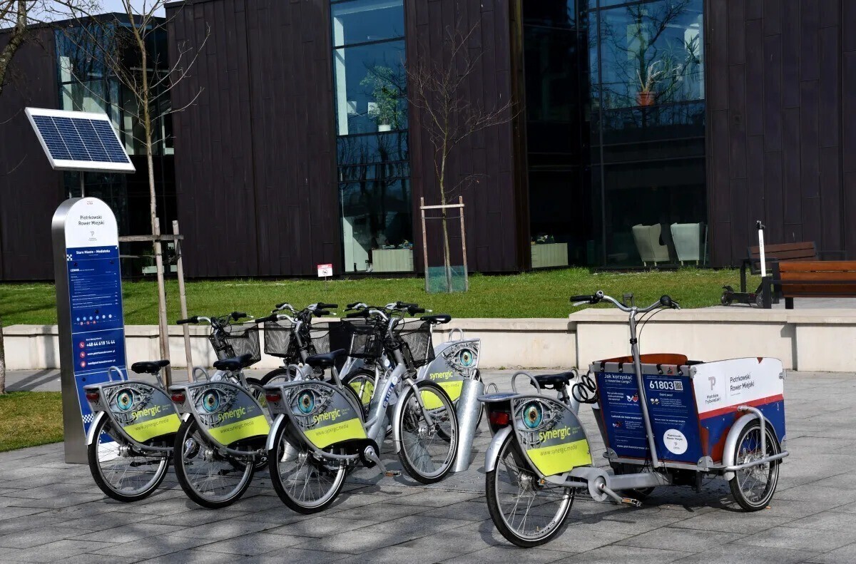 Mniej miejskich rowerów. A to przez... hulajnogi