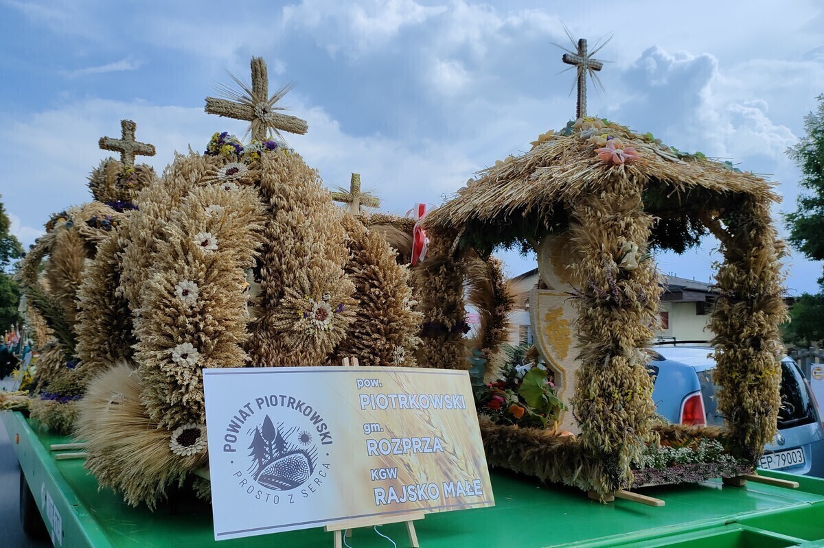 Wyróżniono najpiękniejsze wieńce dożynkowe