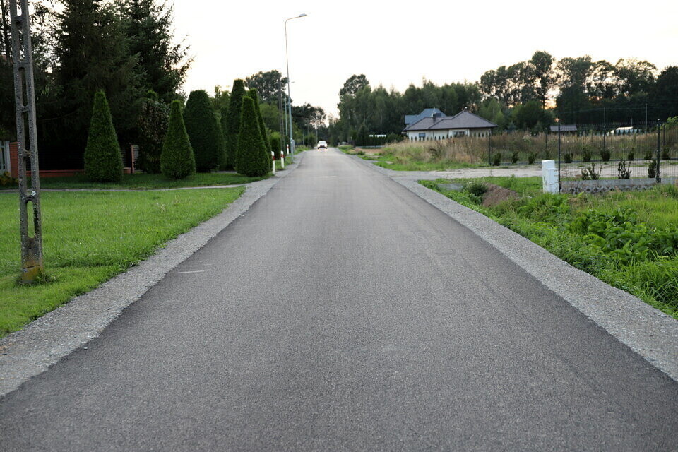 Drogi w Pawłowie Dolnym Bujnach i Gomulinie już po remoncie