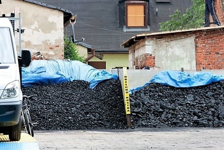 Pieniądze na dodatek węglowy są już w Piotrkowie