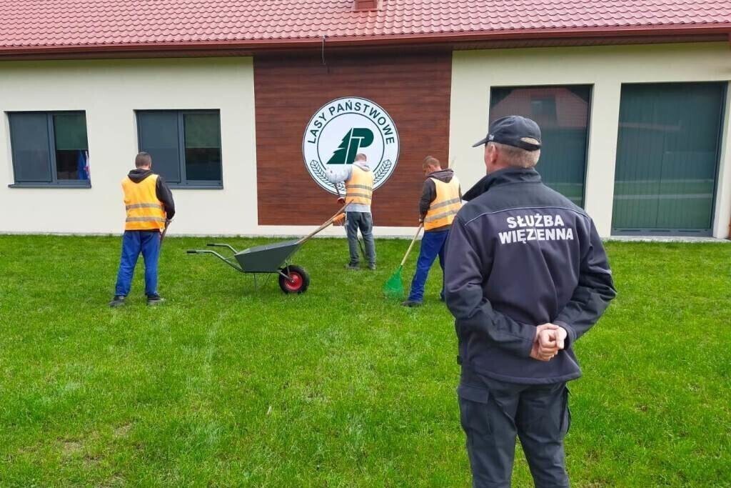 Więźniowie posprzątali w Kole