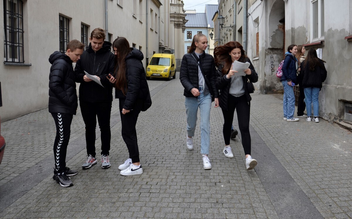 Ruszyli śladami generała Stefana Grota Roweckiego. Aż 140 osób na starcie ZDJĘCIA