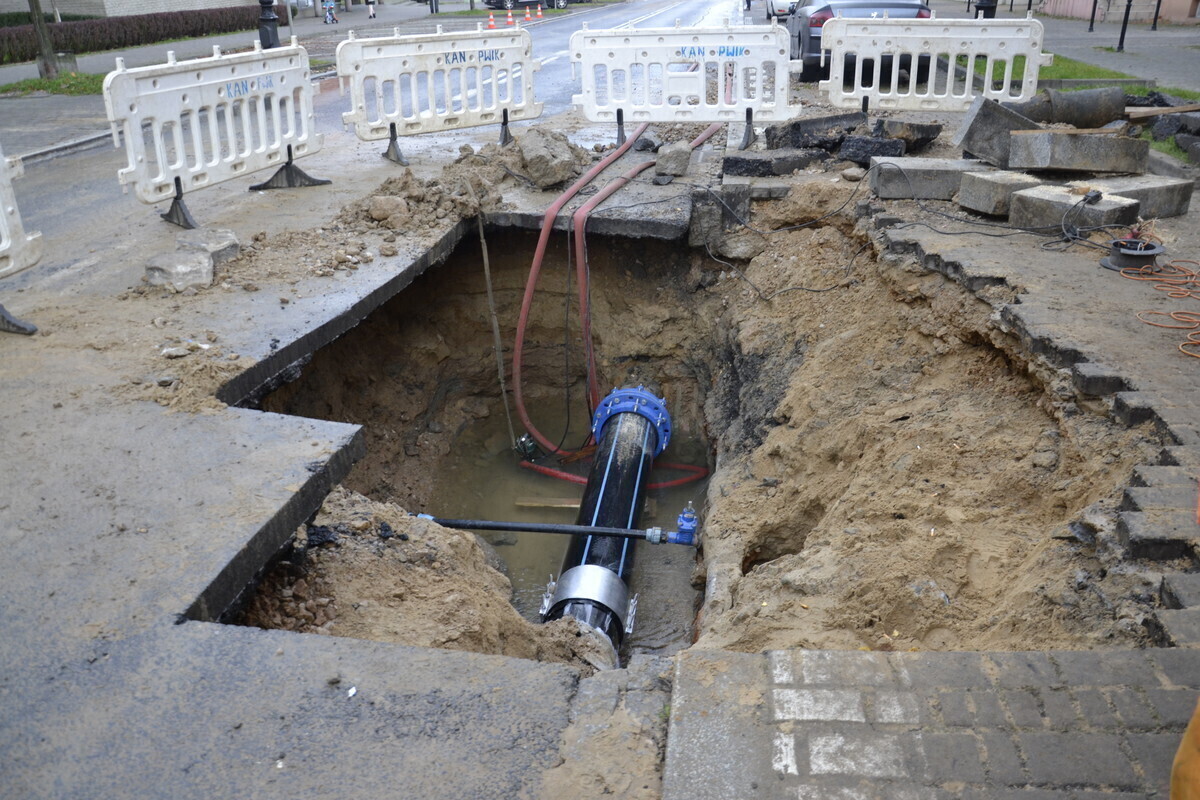 Naprawa jeszcze trwa. Zamknięte al. 3-go Maja