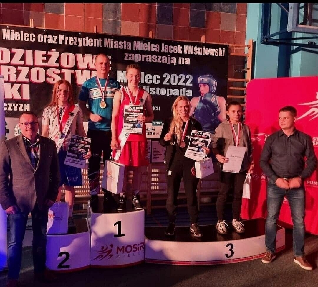 Julia Kabzińska na podium