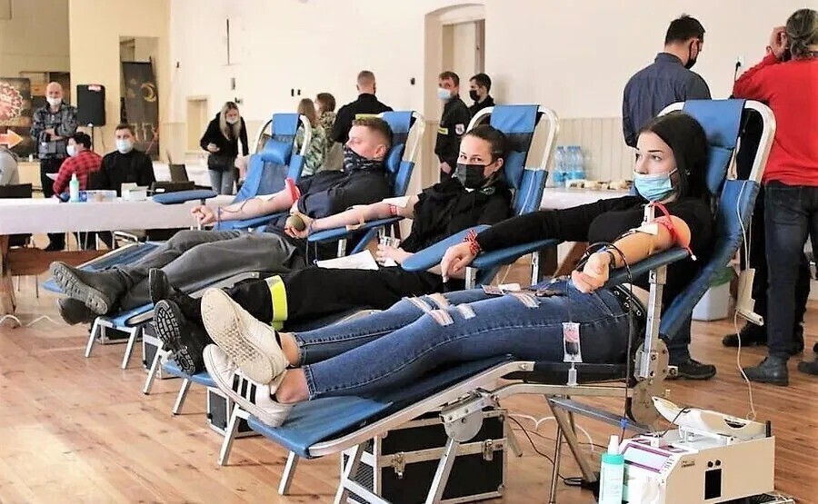 Oddaj krew podziwiając talent najmłodszych