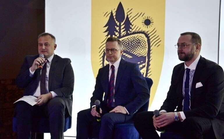 Dyskutowali o współpracy samorządu z biznesem