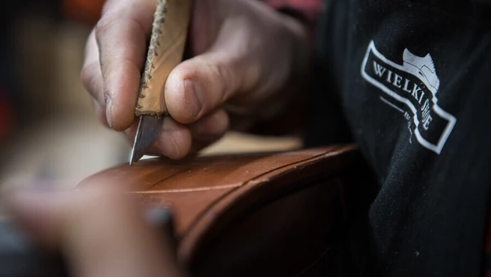 Wielki Shoe – warsztat zajmujący się kompleksową renowacją obuwia. Podaruj swoim butom drugie życie