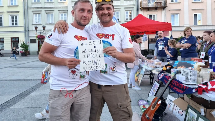 Wędrują po najdroższy lek świata