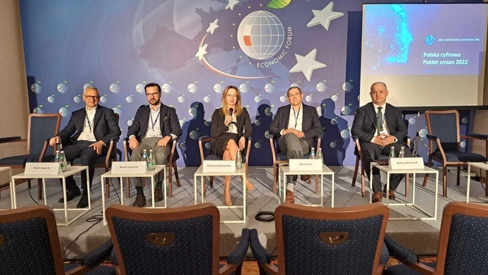 TOP 5 zmian zgłoszonych przez e-Izbę w projekcie ustawy „Polska cyfrowa. Pakiet zmian 2022”