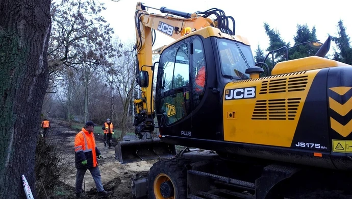 W śladzie wąskotorówki powstaje ścieżka rowerowa
