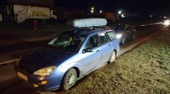 Pijany kierowca usnął na skrzyżowaniu