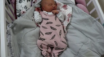 Zosia przyszła na świat na Placu Targowym. Poród odebrał jej tata