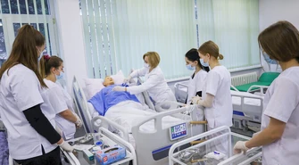 Pielęgniarstwo, i nie tylko – Uniwersytet Jana Kochanowskiego w Piotrkowie rośnie w siłę