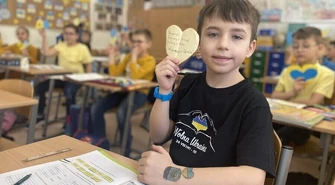 Uczniowie "dziesiątki" solidarni z Ukrainą