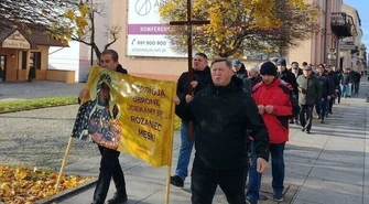 36. Męski Publiczny Różaniec w Piotrkowie - o pokój na Ukrainie