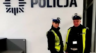 Policyjna eskorta uratowała życie niemowlęcia