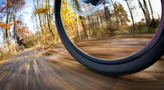 Jak ubrać się na rower wiosną i jesienią?