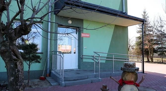 Remont wejść do Przedszkola Samorządowego w Woli Krzysztoporskiej