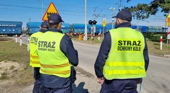 Zatrzymaj się przed torem - nie ryzykuj!