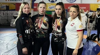 Medalowe debiuty zawodniczek AKS-u