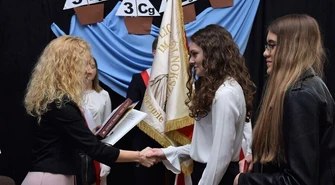 Maturzyści pożegnali się ze szkołą