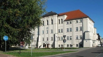 Konkursy były, ale zmian nie ma