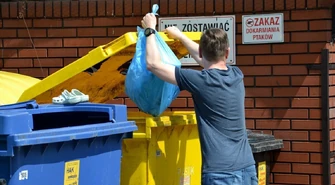 W Piotrkowie będą szukać „śmieciowych” oszustów. Pomoże specjalna aplikacja