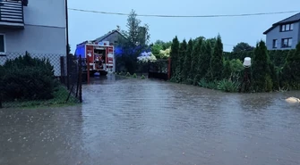 Strażacy znów w akcji. Zniszczenia po ulewach [ZDJĘCIA]
