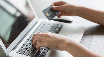 Zauroczenie kosztowało ją tysiące złotych