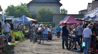 Czy targowisko przy Bawełnianej przetrwa? (ZDJĘCIA)