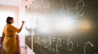 Nauczyciele i inżynierowie poszukiwani