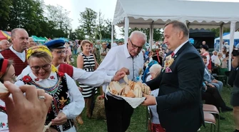 Powiatowe dożynki w Łękach Szlacheckich [DUŻO ZDJĘĆ]