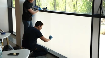 Mediateka zabezpieczona folią