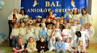 Bal Aniołów i Świętych w Przedszkolu Sióstr Dominikanek w Piotrkowie (ZDJĘCIA)