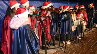 Piotrków zaprasza na kolędowanie z gwiazdą