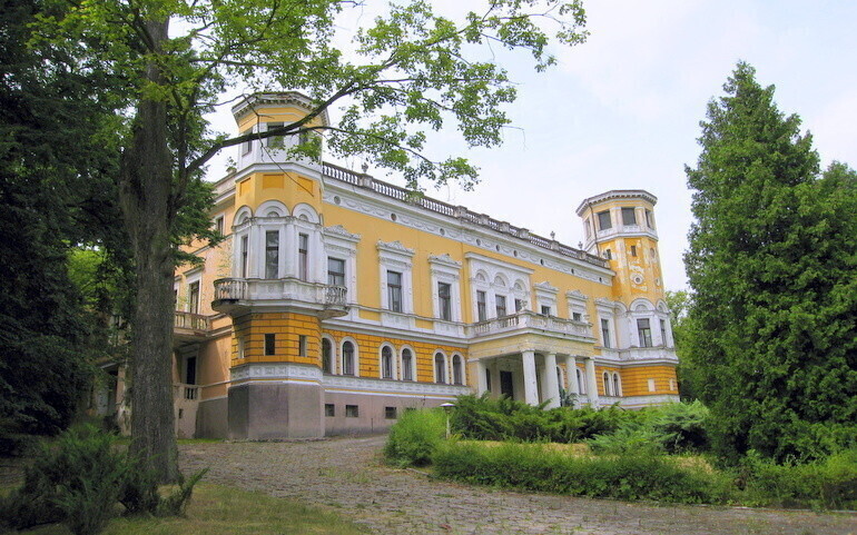 Odkrywamy znane i nieznane - Zespół pałacowy w Niechcicach