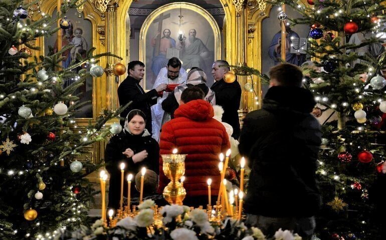Prawosławni świętują Boże Narodzenie. Nabożeństwa w piotrkowskiej cerkwi zdjęcia