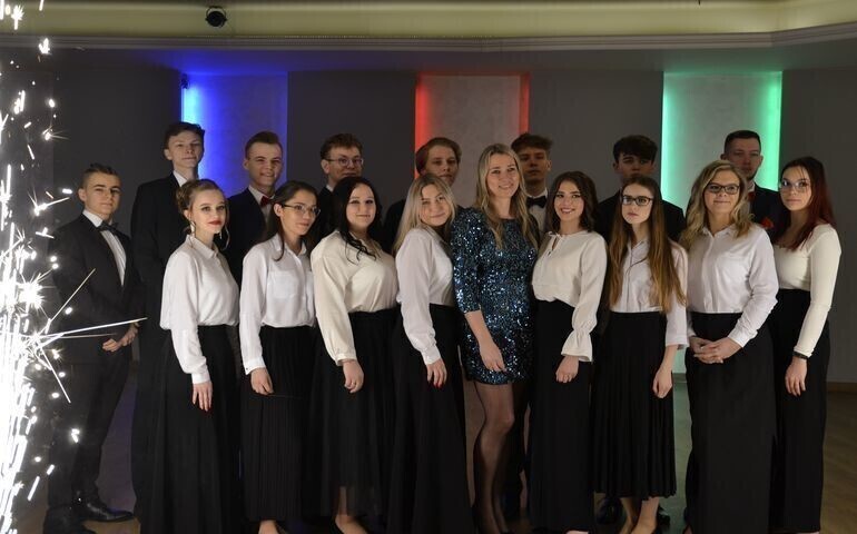 Poloneza czas zacząć Jako pierwszy ZSP nr 6