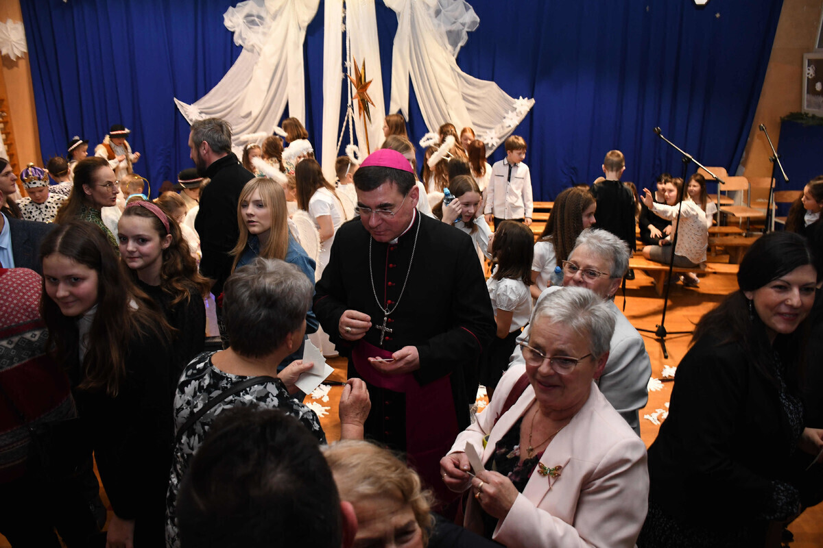 Opłatek piotrkowskiej oświaty ZDJĘCIA