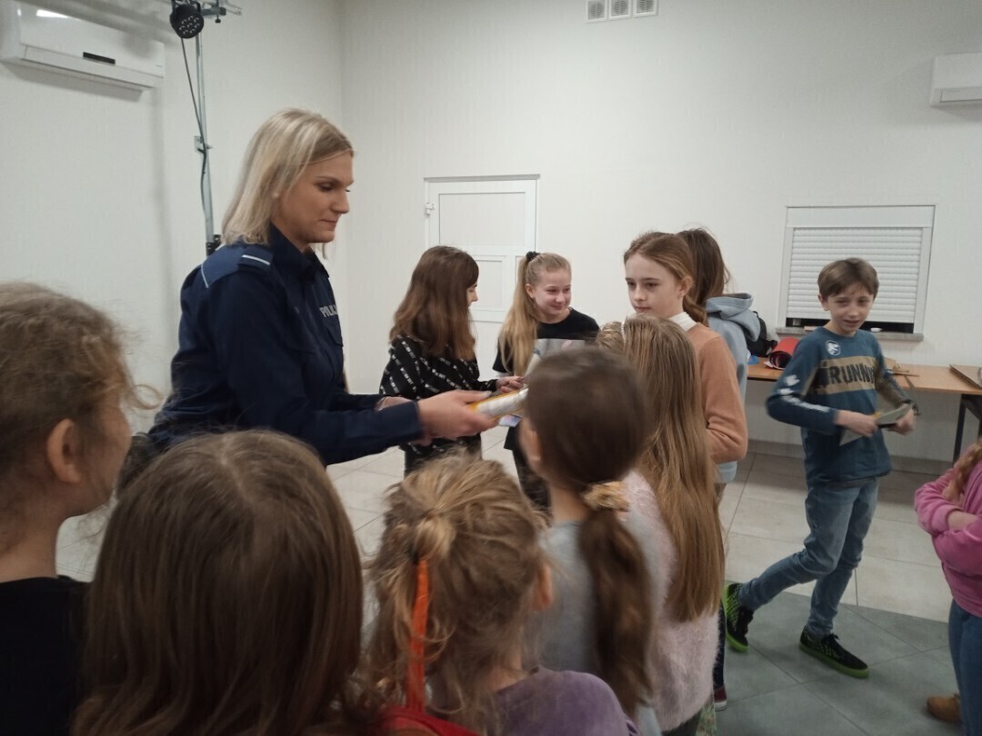 Policjanci nakręcali na bezpieczeństwo